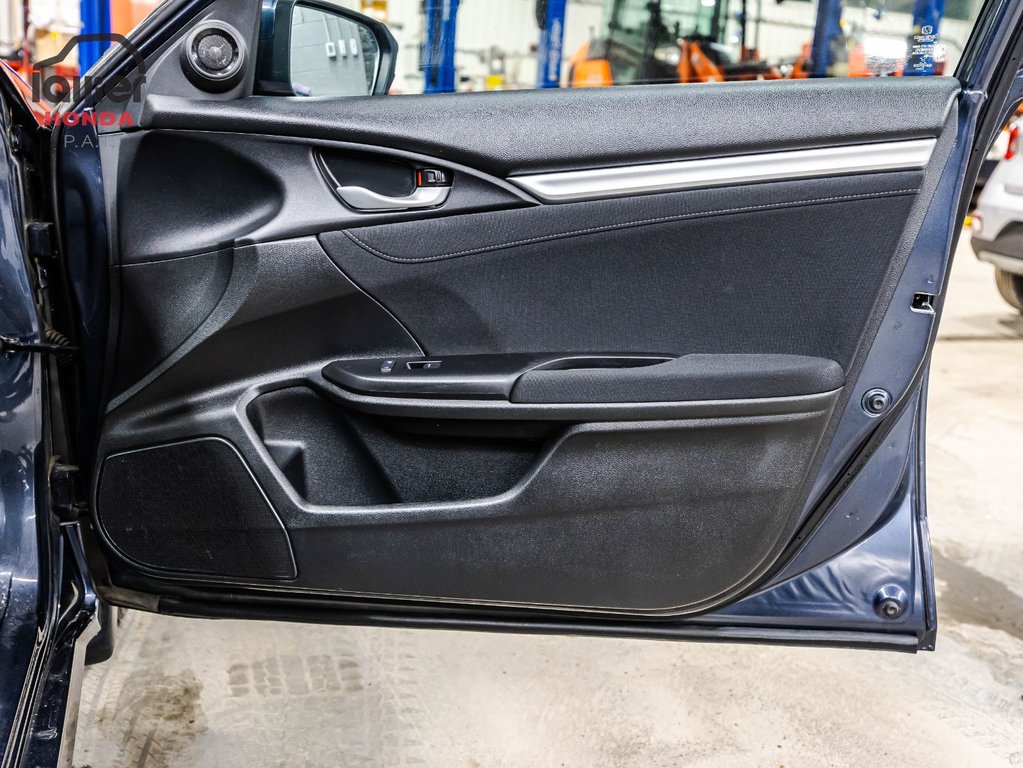 2021 Honda Civic Sedan EX in Montréal, Quebec - 16 - w1024h768px