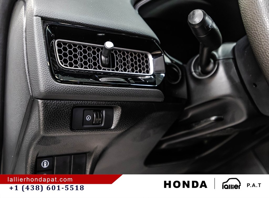 2022 Honda Civic Sedan LX in Montreal, Quebec - 21 - w1024h768px