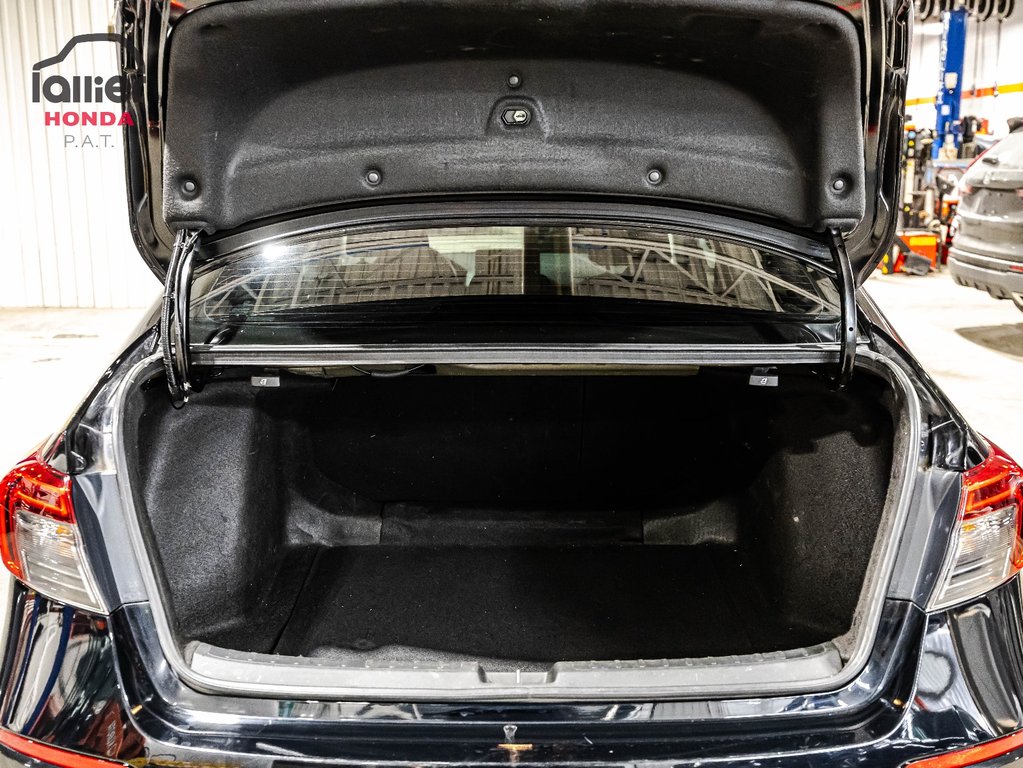 Honda Civic Sedan LX-B 2024 à Montréal, Québec - 15 - w1024h768px