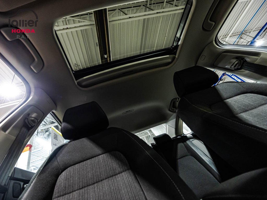 Honda Civic Sedan EX 2024 à , Québec - 18 - w1024h768px