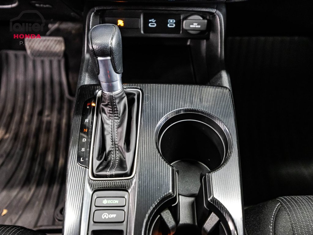 Honda Civic Sedan LX 2025 à , Québec - 24 - w1024h768px