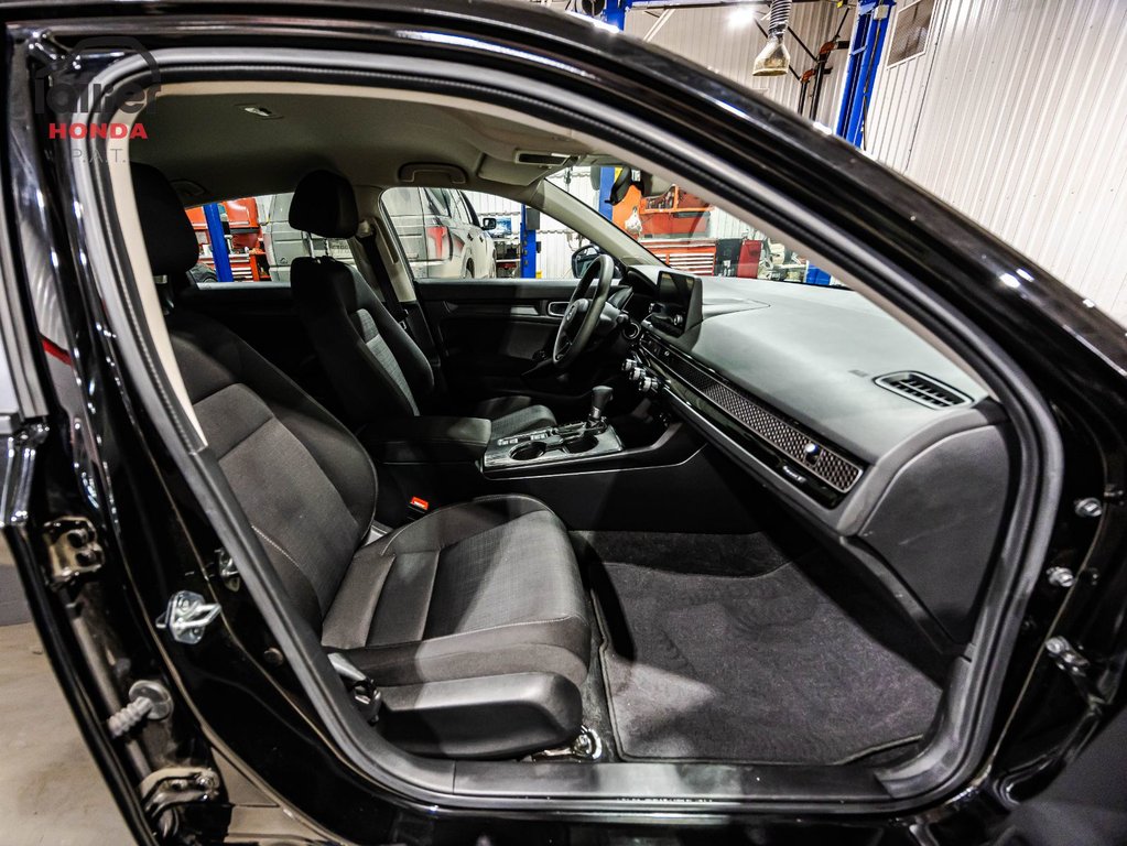 Honda Civic Sedan LX 2025 à Montréal, Québec - 17 - w1024h768px