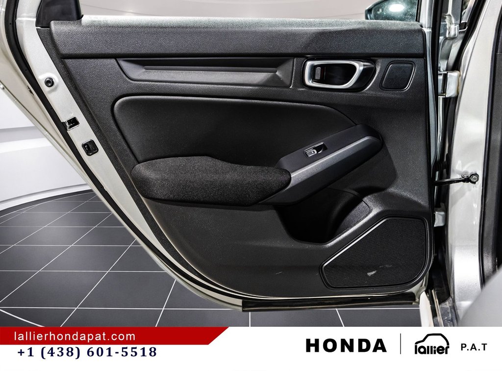 2025 Honda Civic Sedan LX in Montreal, Quebec - 12 - w1024h768px