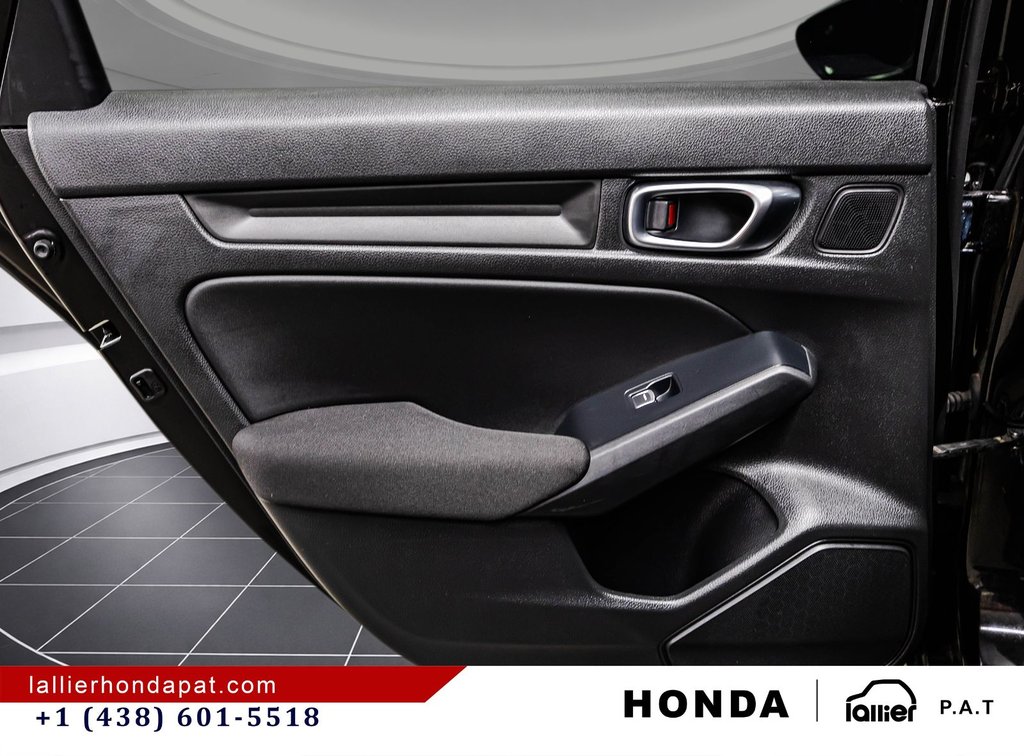 Honda Civic Sedan LX 2025 à Montréal, Québec - 12 - w1024h768px