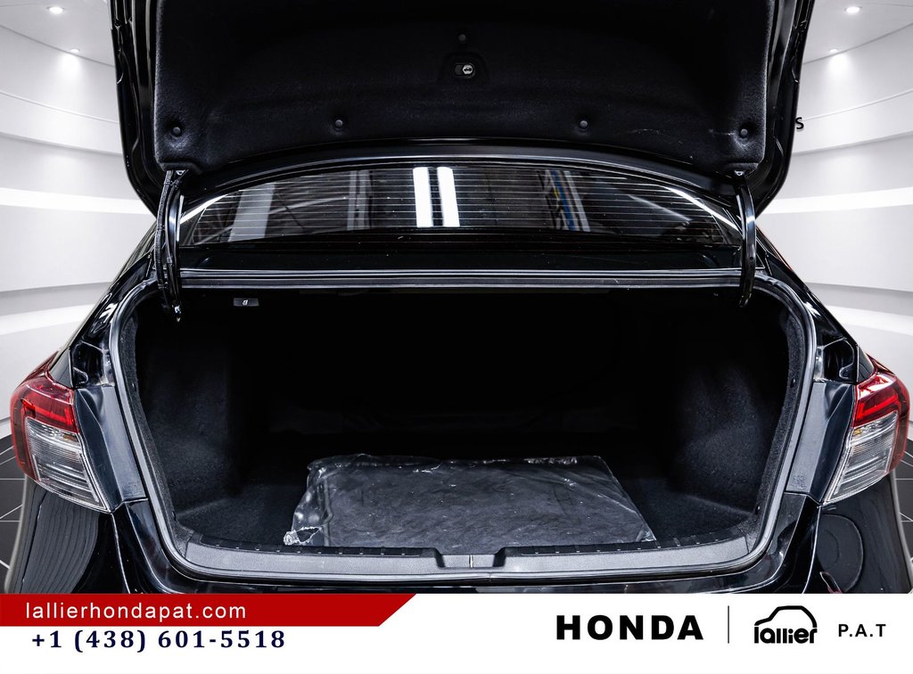 Honda Civic Sedan LX 2025 à Montréal, Québec - 15 - w1024h768px