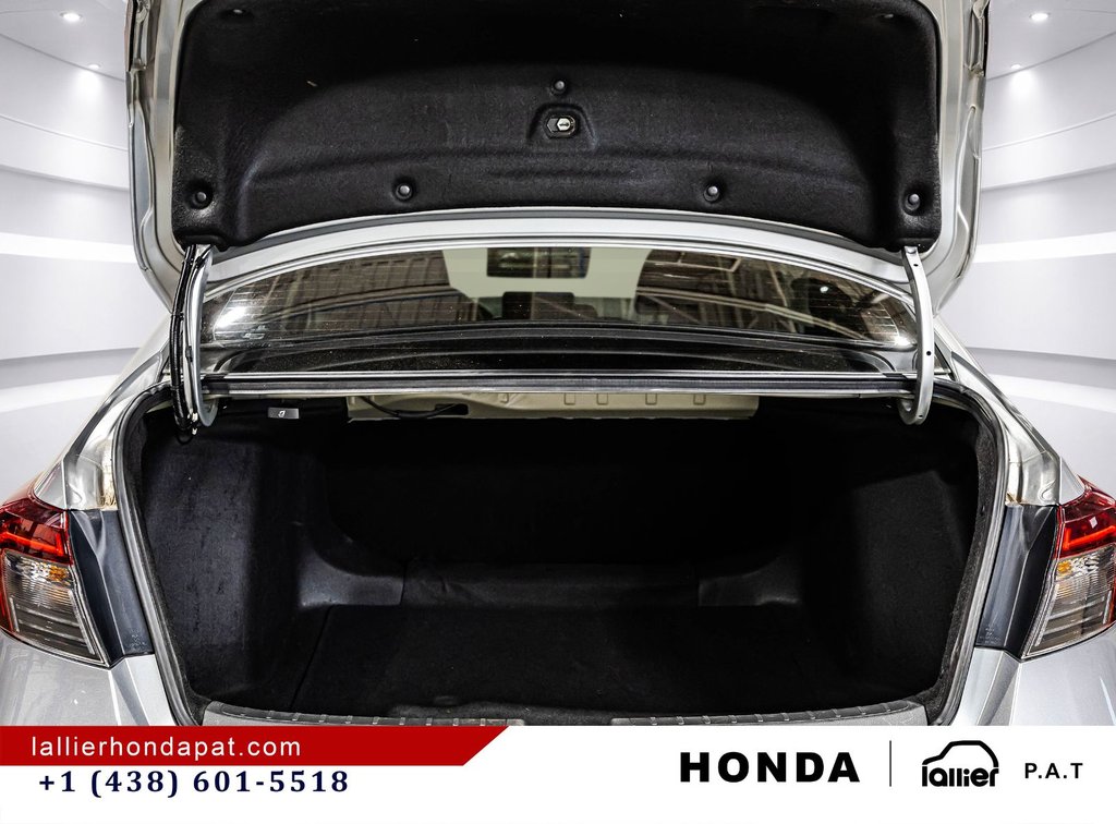 Honda Civic Sedan LX 2025 à Montréal, Québec - 15 - w1024h768px