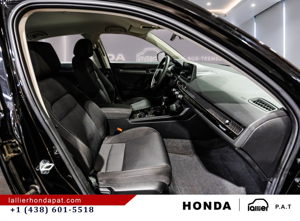 Honda Civic Sedan LX 2025 à Montréal, Québec - 17 - w1024h768px