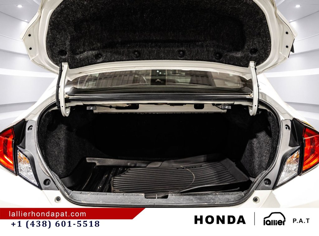 2019 Honda Civic SI in Montreal, Quebec - 13 - w1024h768px