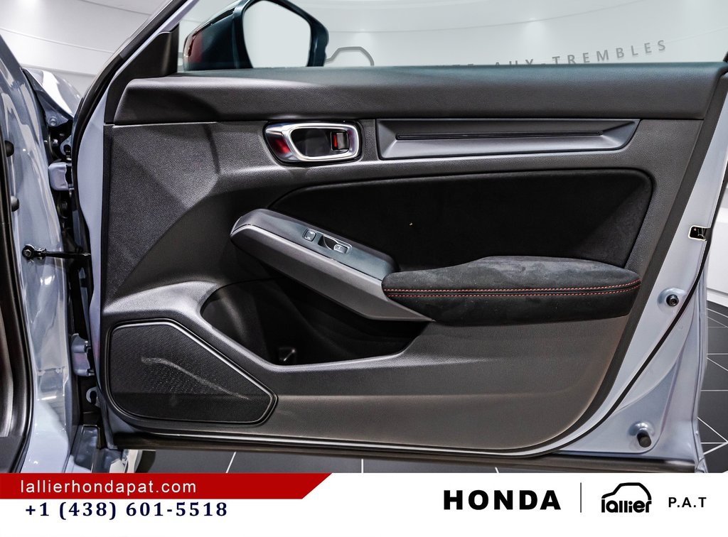 2023 Honda Civic Type R in Montreal, Quebec - 16 - w1024h768px