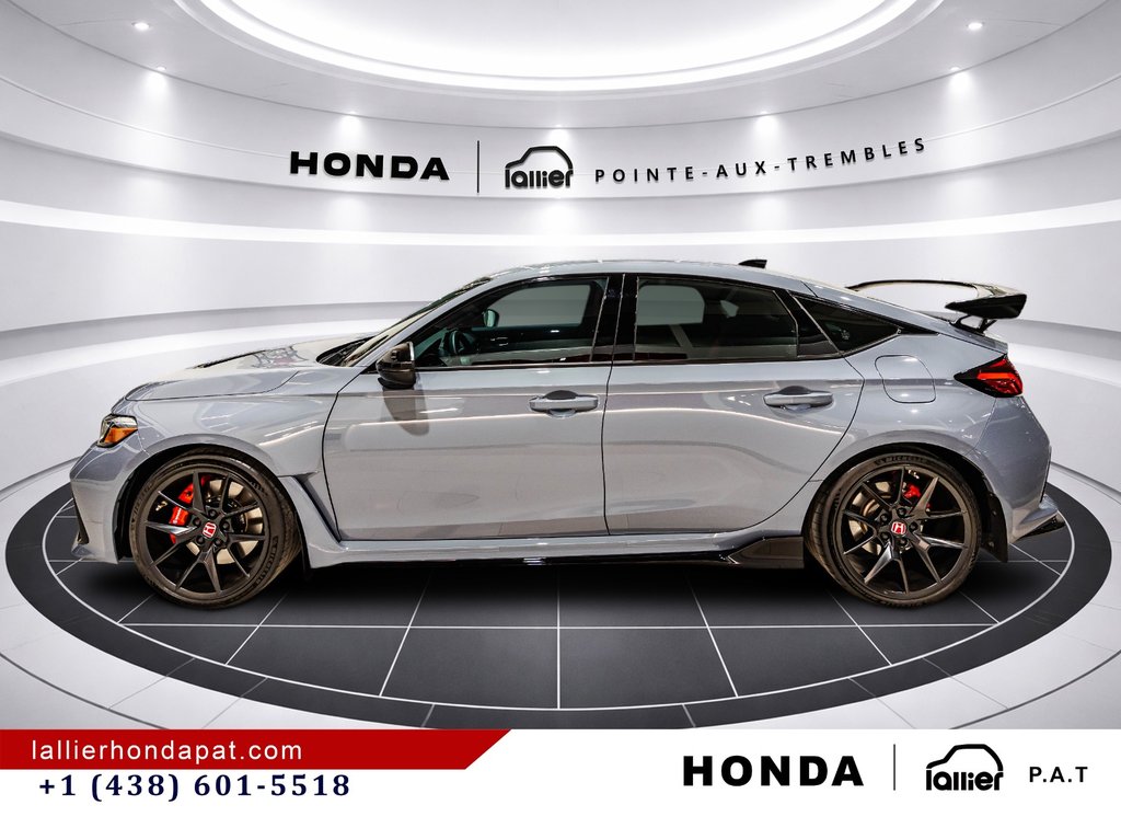 2023 Honda Civic Type R in Montreal, Quebec - 4 - w1024h768px