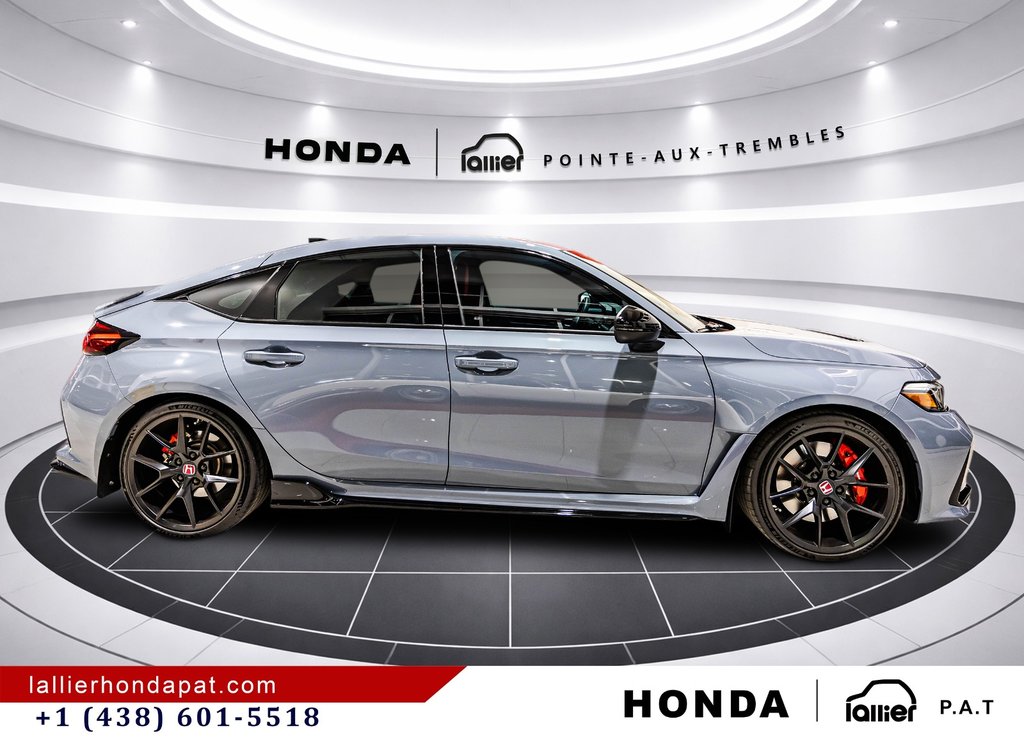 2023 Honda Civic Type R in Montreal, Quebec - 6 - w1024h768px
