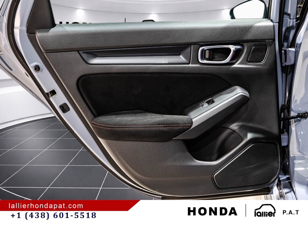 2023 Honda Civic Type R in Montreal, Quebec - 12 - w1024h768px