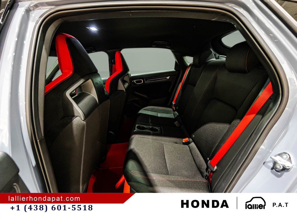 2023 Honda Civic Type R in Montreal, Quebec - 13 - w1024h768px