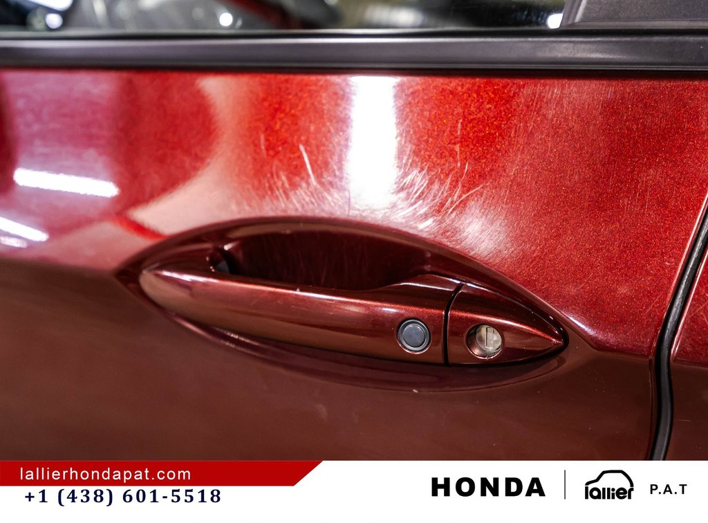 2018 Honda Clarity Plug-In Hybrid Touring in Montréal, Quebec - 11 - w1024h768px