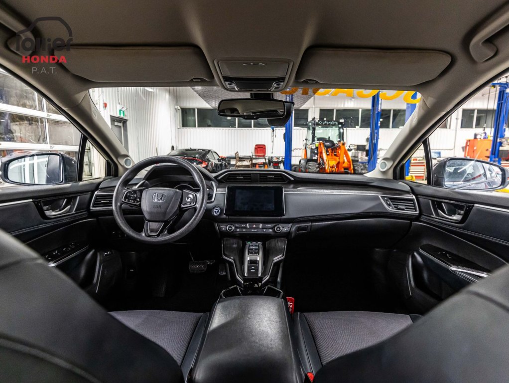 2019  Clarity Plug-In Hybrid in Montreal, Quebec - 15 - w1024h768px
