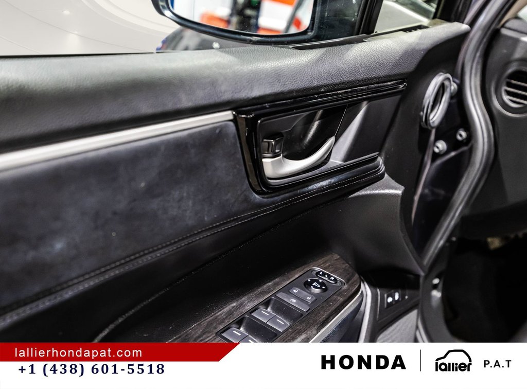 2019 Honda Clarity Plug-In Hybrid in Montreal, Quebec - 12 - w1024h768px