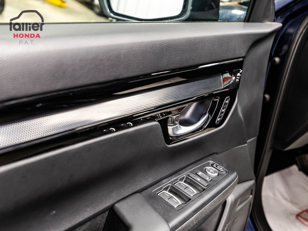 Honda CR-V HYBRID Touring JAMAIS ACCIDENTÉ 1 PROPRIO 2023 à , Québec - 11 - w1024h768px