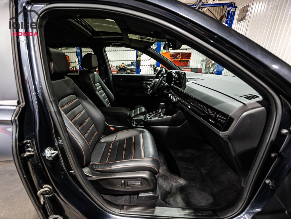 Honda CR-V Hybrid Touring Hybride 2023 à , Québec - 18 - w1024h768px