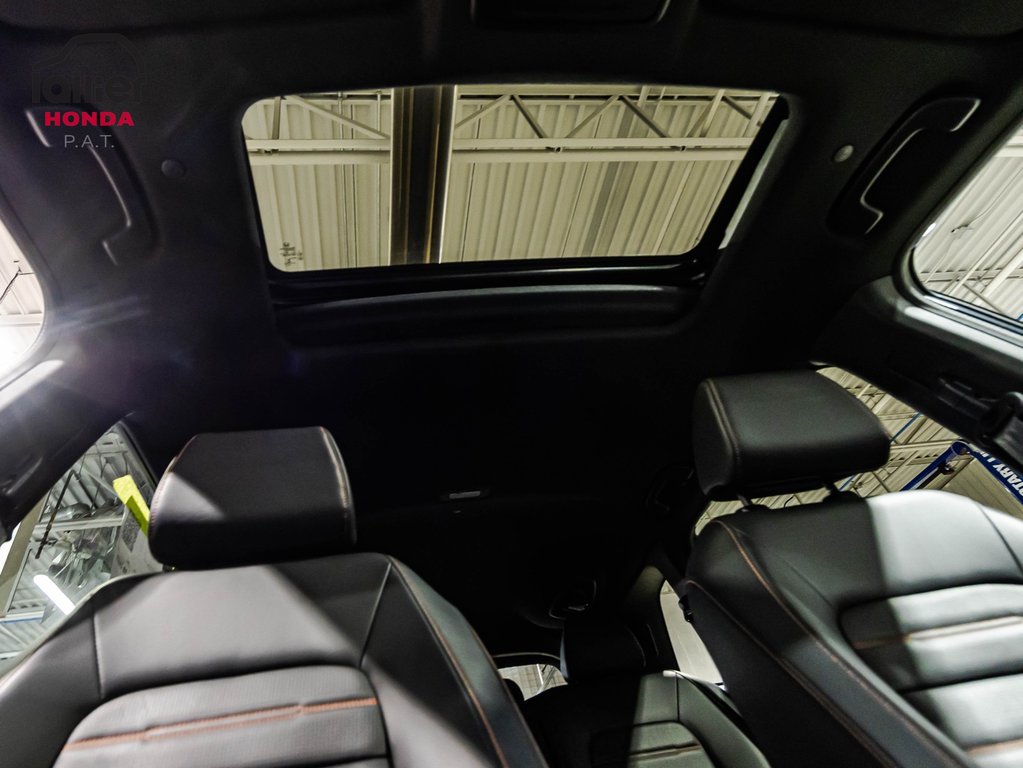 Honda CR-V Hybrid Touring Hybride 2023 à , Québec - 19 - w1024h768px