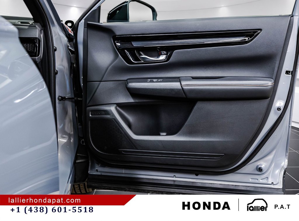 Honda CR-V Hybrid Touring 2023 à Montréal, Québec - 18 - w1024h768px
