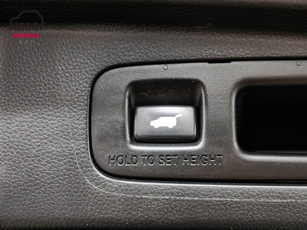 2024 Honda CR-V HYBRID Touring 25 000 KM SEULEMENT JAMAIS ACCIDENTÉ in , Quebec - 16 - w1024h768px