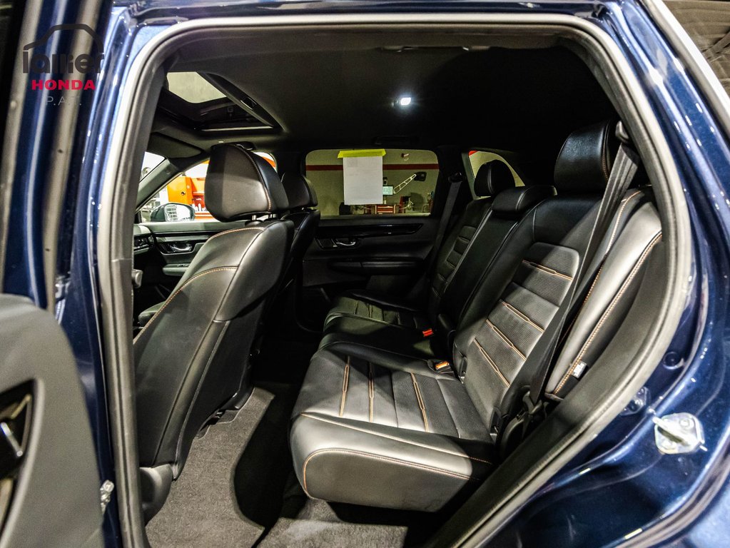 Honda CR-V Hybrid Touring Hybride 2024 à Montréal, Québec - 14 - w1024h768px