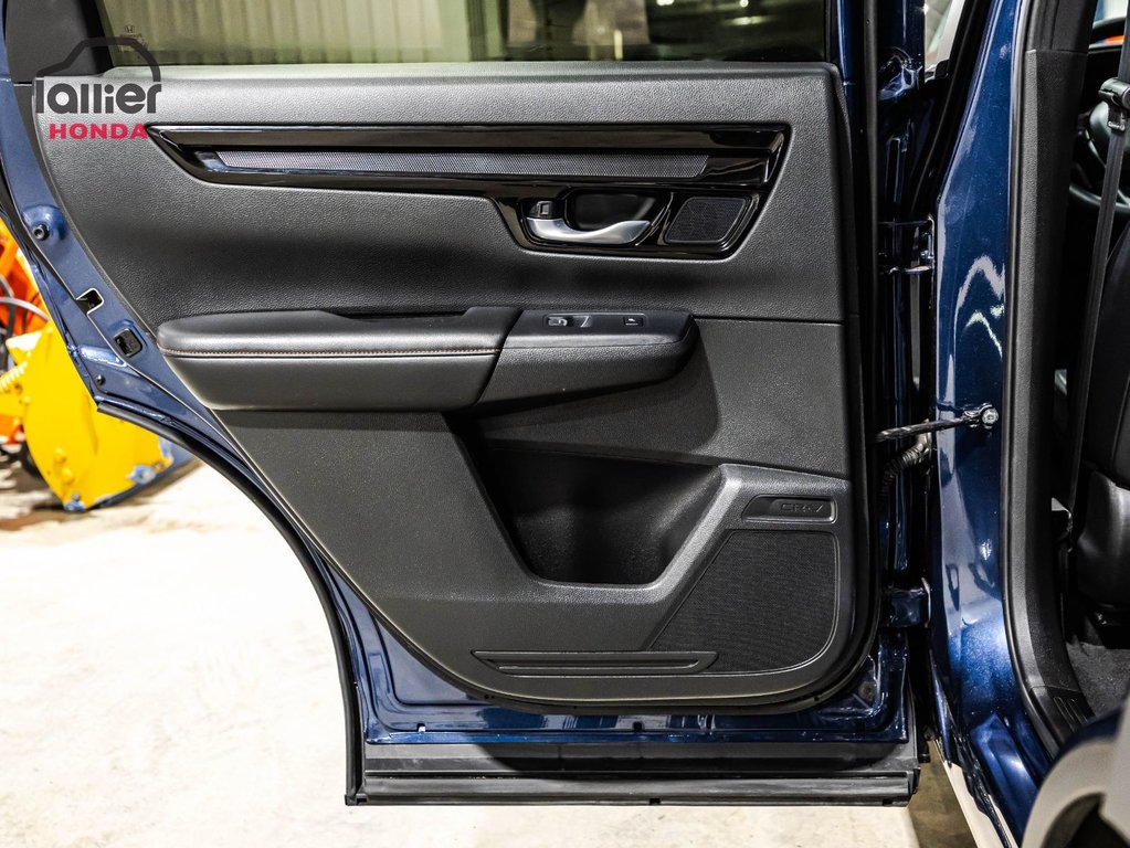 Honda CR-V Hybrid Touring Hybride 2024 à Montréal, Québec - 13 - w1024h768px