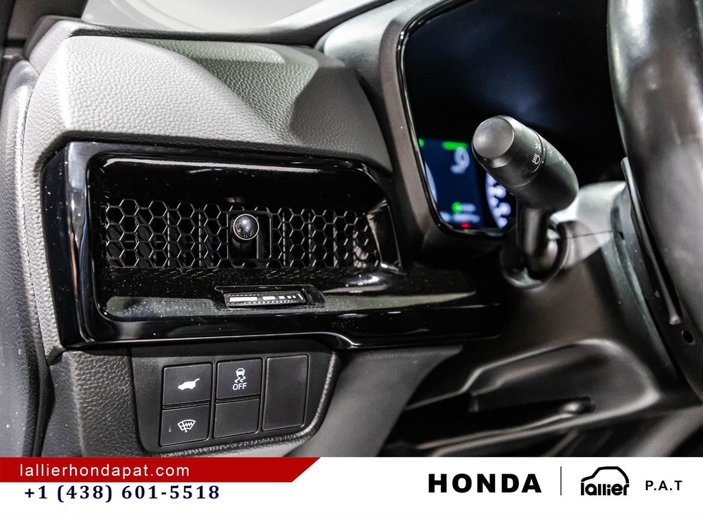 2025 Honda CR-V Hybrid Touring in Montréal, Quebec - 23 - w1024h768px