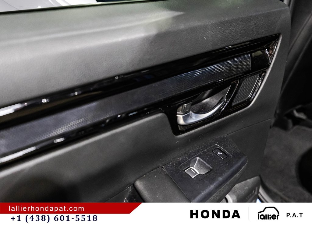 2025 Honda CR-V Hybrid Touring in Montréal, Quebec - 12 - w1024h768px