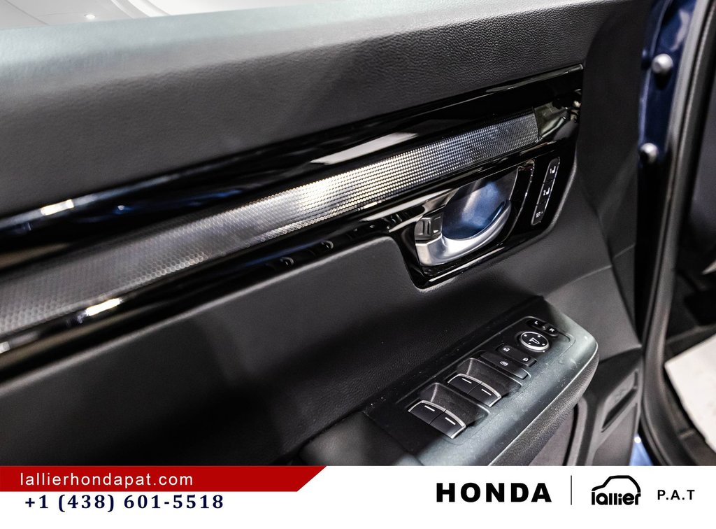 2025 Honda CR-V Hybrid Touring in Montréal, Quebec - 11 - w1024h768px