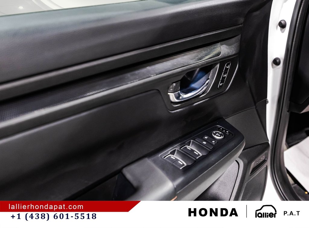 2025 Honda CR-V Hybrid EX-L in Montreal, Quebec - 11 - w1024h768px