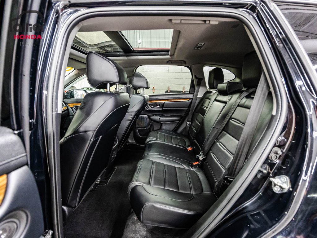 2017 Honda CR-V Touring in Montreal, Quebec - 13 - w1024h768px