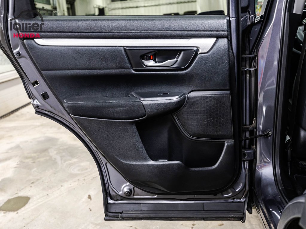 Honda CR-V LX 2018 à , Québec - 12 - w1024h768px