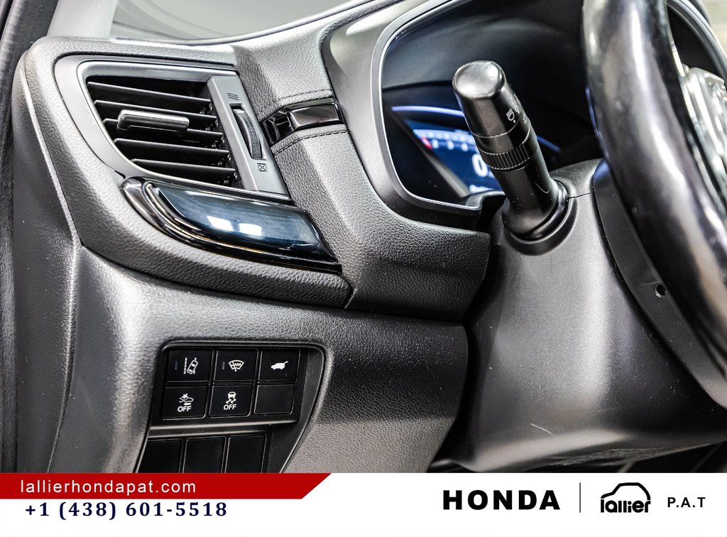 2018 Honda CR-V Touring in Montreal, Quebec - 23 - w1024h768px