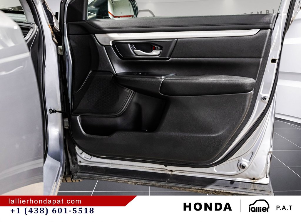 2018 Honda CR-V LX in Montreal, Quebec - 16 - w1024h768px