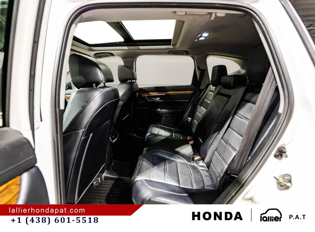 2018 Honda CR-V Touring in Montreal, Quebec - 14 - w1024h768px