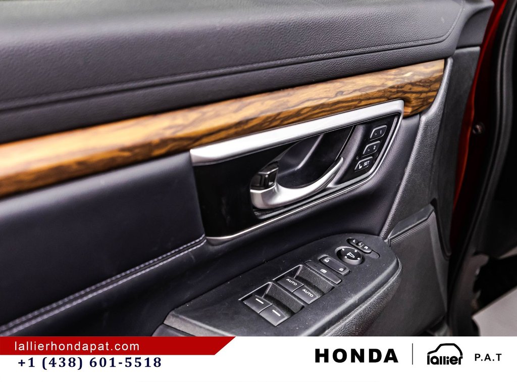 Honda CR-V Touring 2018 à Montréal, Québec - 11 - w1024h768px