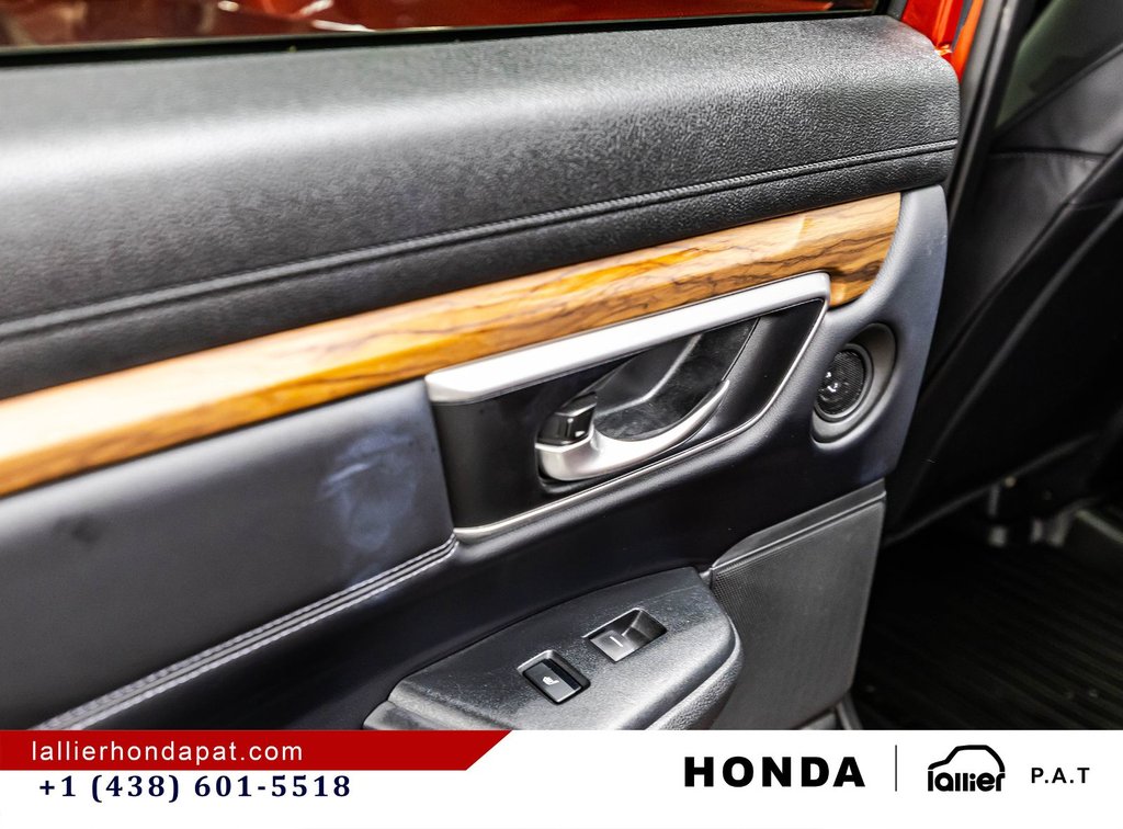 Honda CR-V Touring 2018 à Montréal, Québec - 12 - w1024h768px