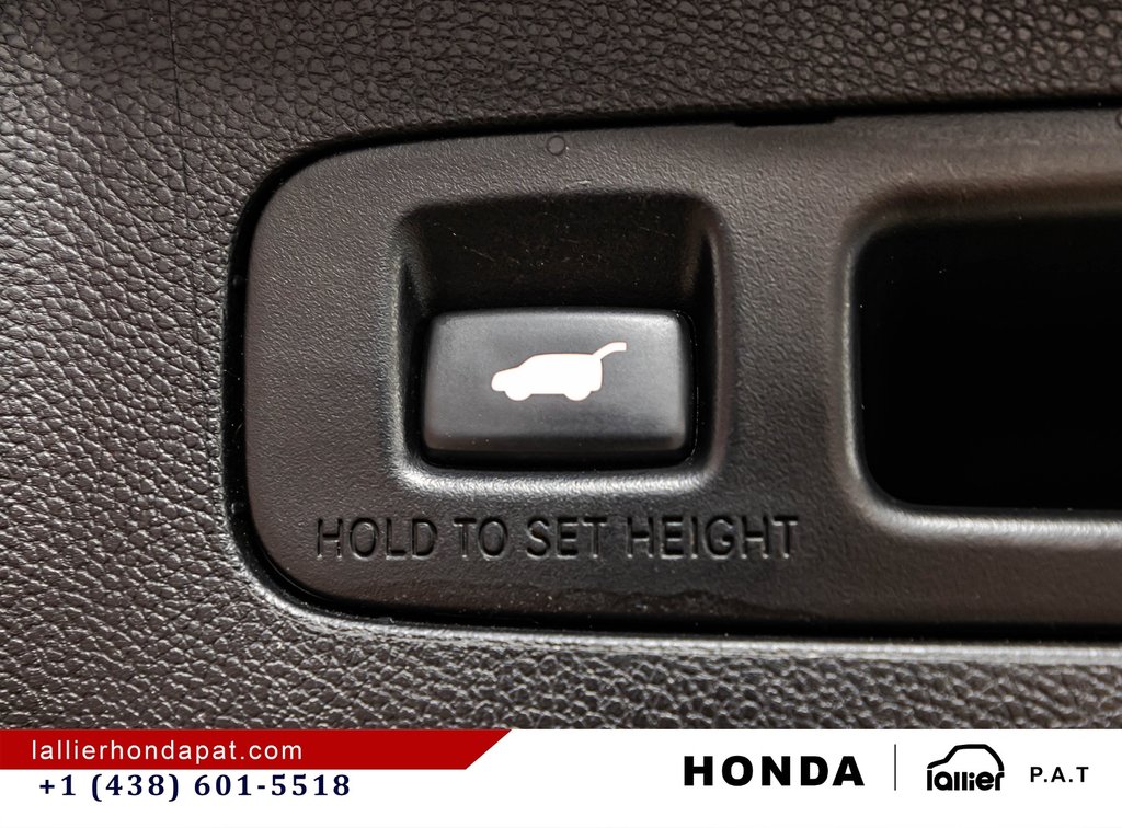 Honda CR-V Touring 2018 à Montréal, Québec - 15 - w1024h768px