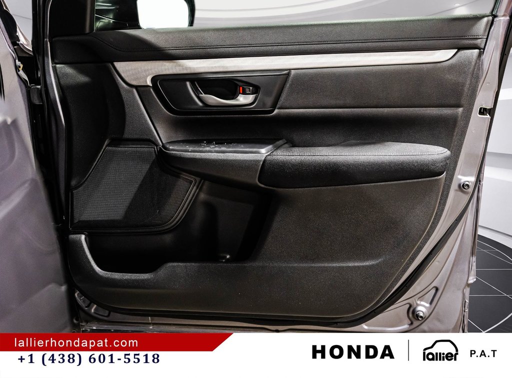 2018 Honda CR-V LX in Montreal, Quebec - 16 - w1024h768px
