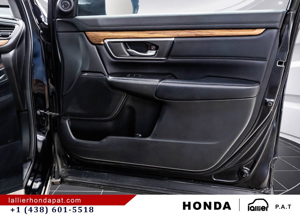 Honda CR-V Touring 2018 à Montréal, Québec - 18 - w1024h768px