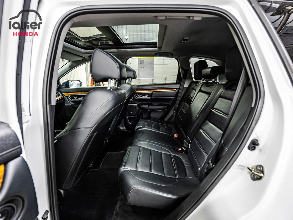 Honda CR-V Touring 2019 à Montréal, Québec - 14 - w1024h768px