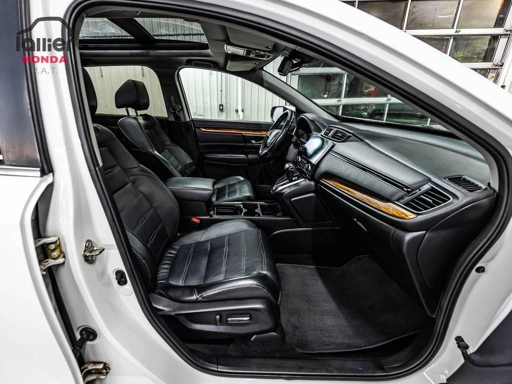 Honda CR-V Touring 2019 à Montréal, Québec - 19 - w1024h768px