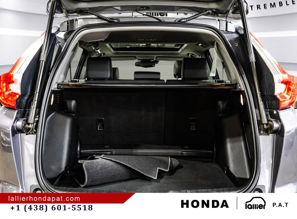2019 Honda CR-V Touring in Montreal, Quebec - 17 - w1024h768px