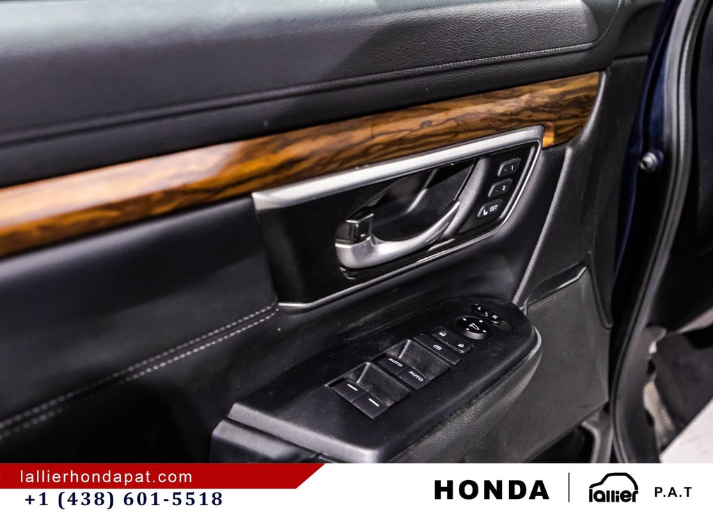 Honda CR-V Touring 2019 à Montréal, Québec - 11 - w1024h768px