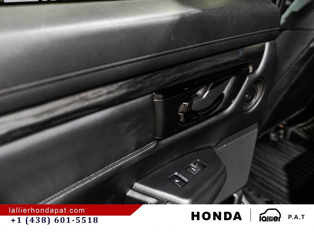 2020 Honda CR-V Black Edition in Montreal, Quebec - 12 - w1024h768px