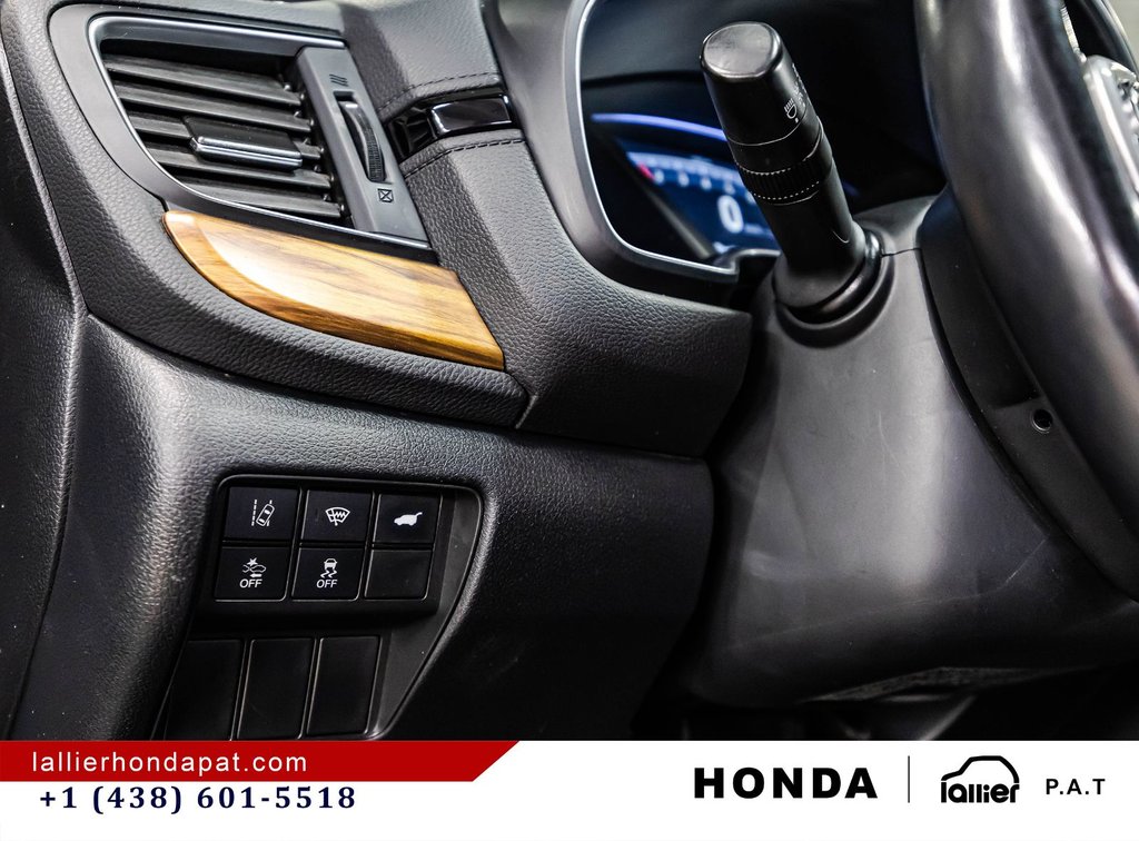 2020 Honda CR-V Touring in Montreal, Quebec - 23 - w1024h768px