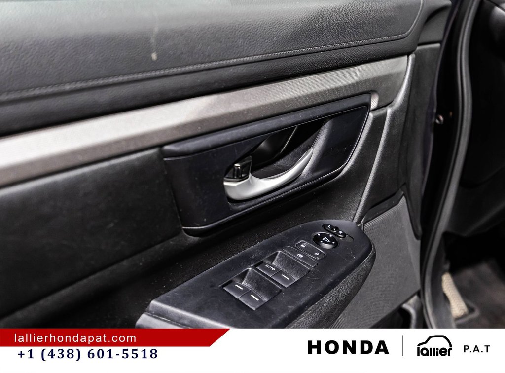 Honda CR-V LX 2020 à Montréal, Québec - 11 - w1024h768px