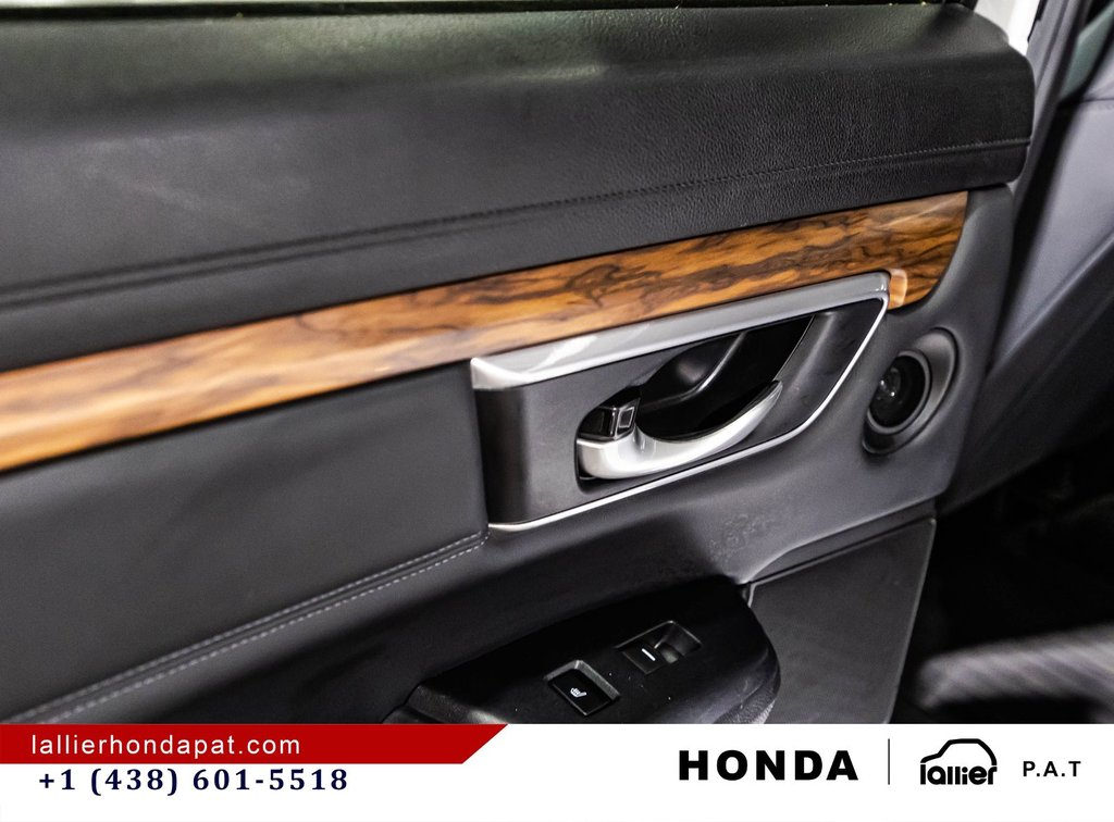 2021 Honda CR-V Touring in Montreal, Quebec - 12 - w1024h768px