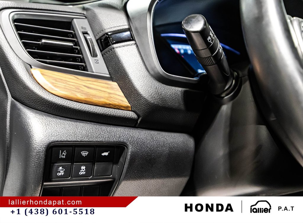 2021 Honda CR-V Touring in Montreal, Quebec - 23 - w1024h768px